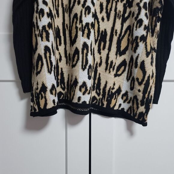 Alison andrews turtleneck animal print sweater - Picture 6 of 8